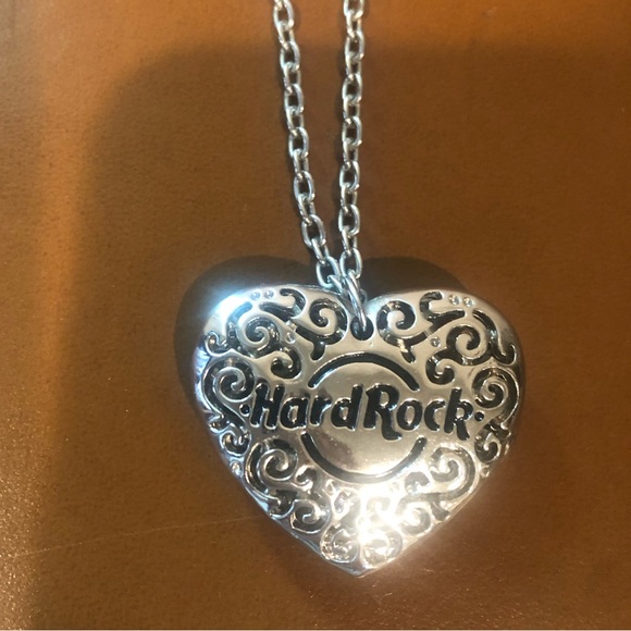 Hard Rock Cafe necklace - Picture 6 of 8